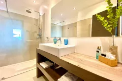 Bathroum groundfloor